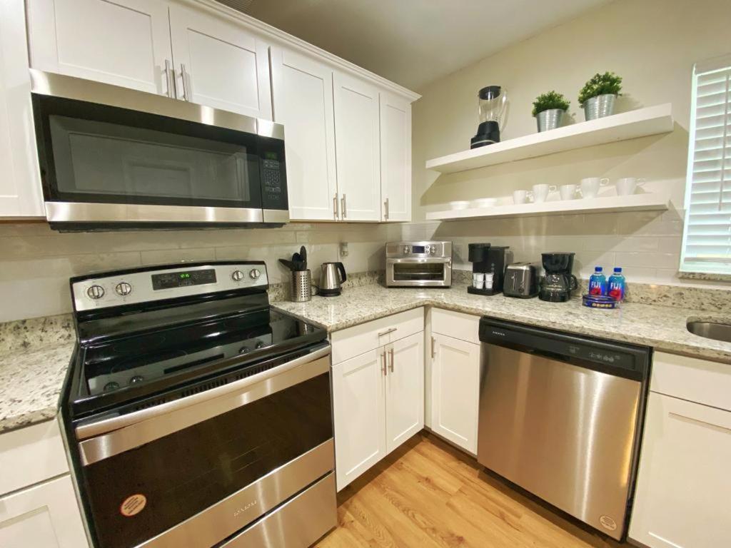 포트 오렌지 *New*Sunshine Gorgeous- 3Bd/2Ba -Private Backyard! 빌라 외부 사진